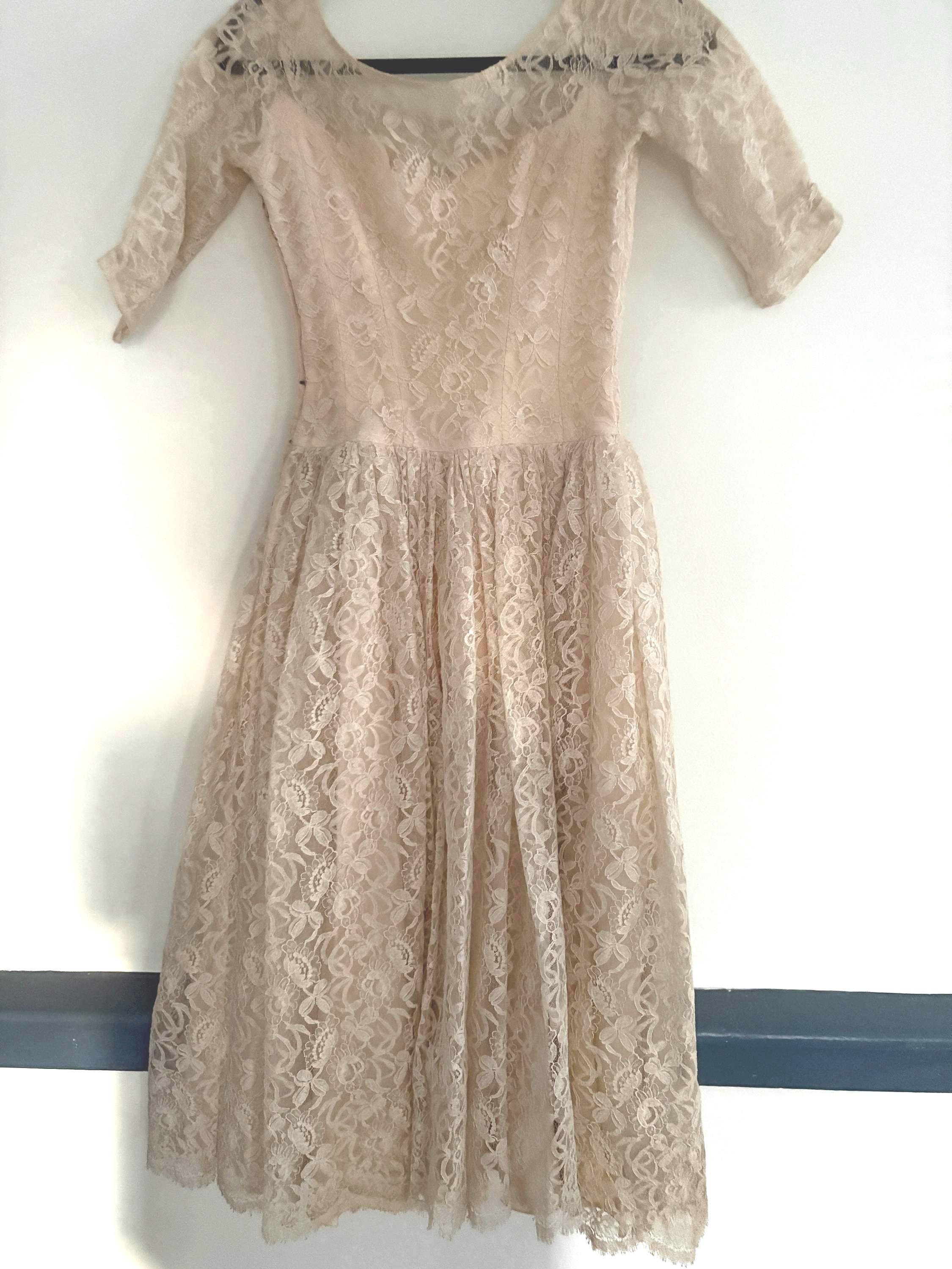 1960's Vintage Lace wedding Dress, Tea Dress Length, Vintage Champagne Wedding Dress, Vintage Bridal Gown