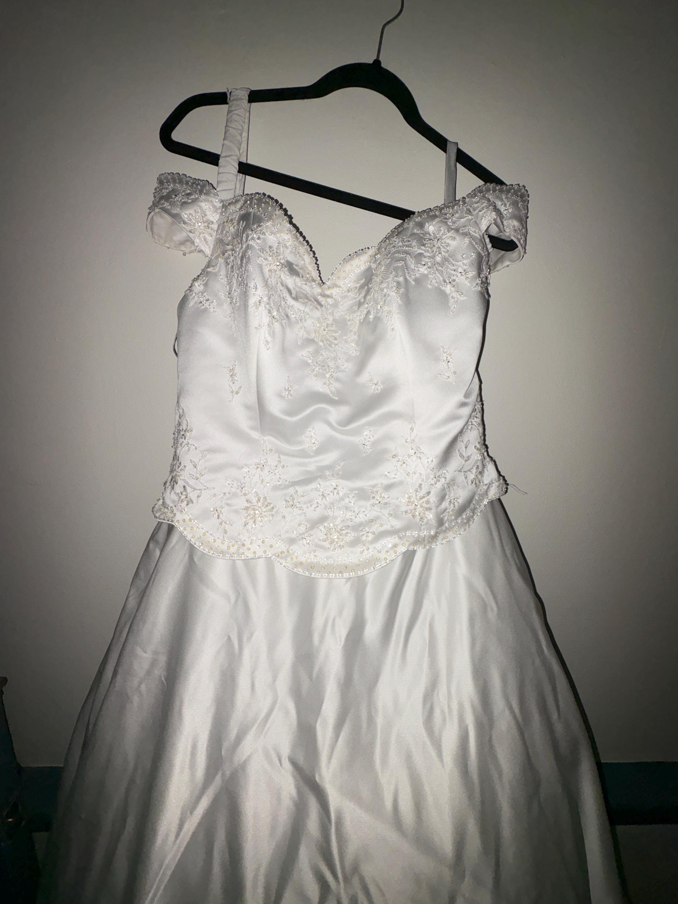 Vintage Alfred Angelo off the shoulder wedding dress with 5 ft train, Silk, Beading, and Scalloped Design Wedding Dress, Vintage Bridal Gown